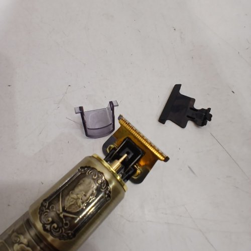 5PC MEN'S UFREE CORDLESS TRIMMER HAIR CLIPPER - GOLD (MODEL: U-1886) image 3