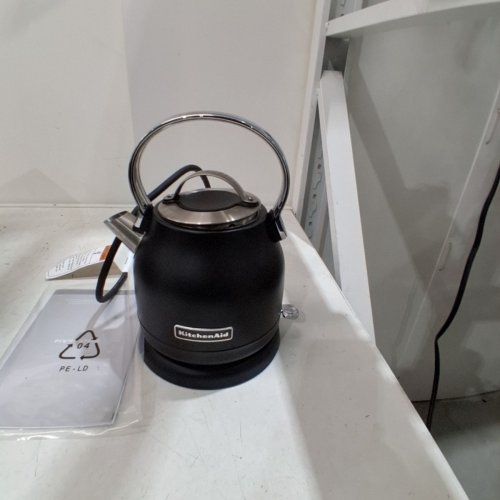 KITCHENAID SMALL SPACE CORDLESS ELECTRIC KETTLE - 1.25L (5 CUPS) - MATTE BLACK - (MODEL: KEK1222BM) image 3