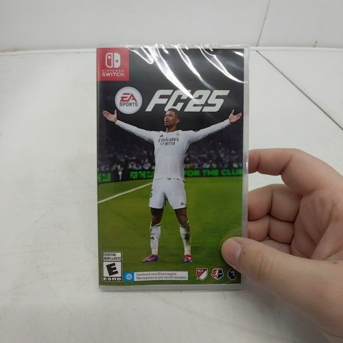 NINTENDO SWITCH EA SPORTS FC25 VIDEO GAME image 2