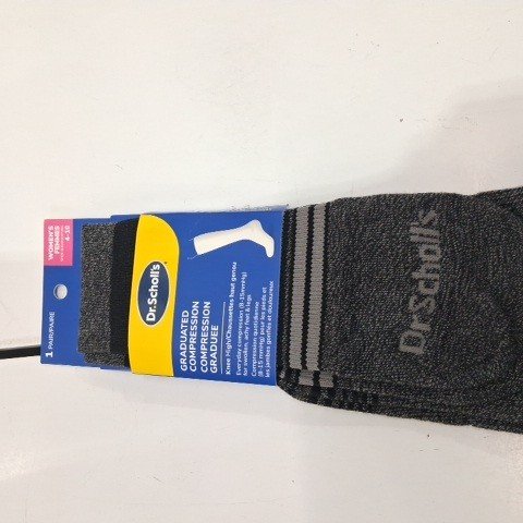 WOMEN'S DR. SCHOLL'S GRADUATED COMPRESSION KNEE HIGH - SHOE SIZE 4-10 - BLACK/GRAY image 2