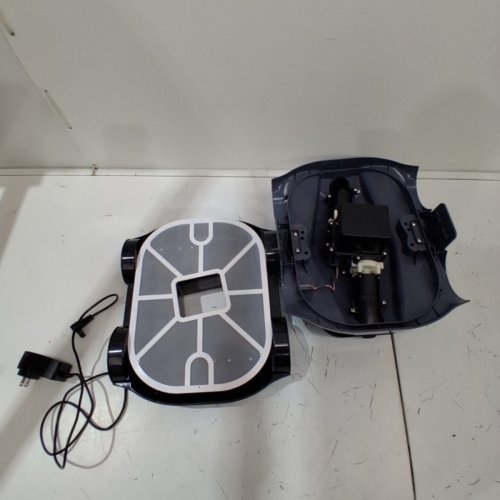 FDGSAB ROBOTIC POOL CLEANER - 130MIN RUNTIME - 3 L CAP - BLUE/BLACK (MODEL: WR050) image 5