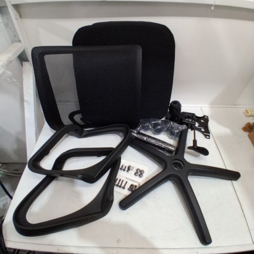 MESH OFFICE CHAIR - 22" X 9.4" X 20.2" - BLACK (MODEL: VN-H03-BLACK) image 3