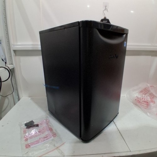 DANBY FREE-STANDING MINI FRIDGE 2.6 CU.FT CONTEMPORARY CLASSIC STYLE (MODEL:DAR026A2BDB-6) image 6