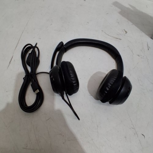 LOGITECH WIRED HEADSET FOR PC/LAPTOP WITH NOISE CANCELLING MICROPHONE - BLACK (MODEL: H390) image 2