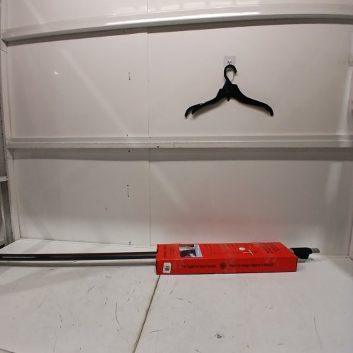 GARANT GPRR24T 16.5-FT SNOW ROOF RAKE WITH LIGHTWEIGHT TELESCOPIC ALUMINUM HANDLE image 3