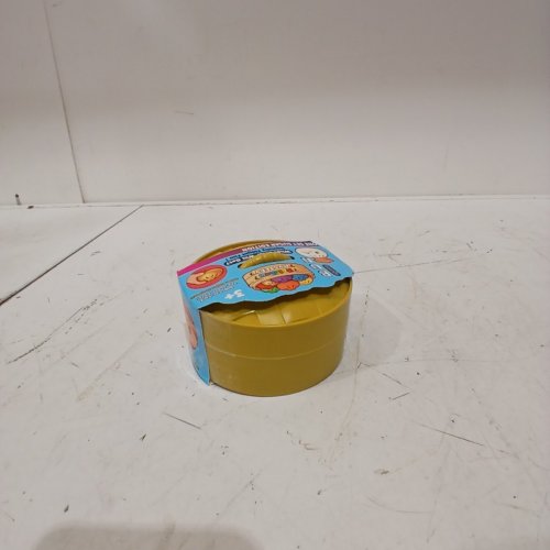 RAINBOW MISTERY SQUISHY BUN - YELLOW image 3