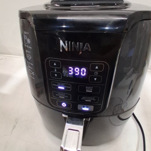 NINJA PROGRAMMABLE DIGITAL AIR FRYER - 3.8L (4 QT) CAPACITY - BLACK - (MODEL: AF101C) image 3