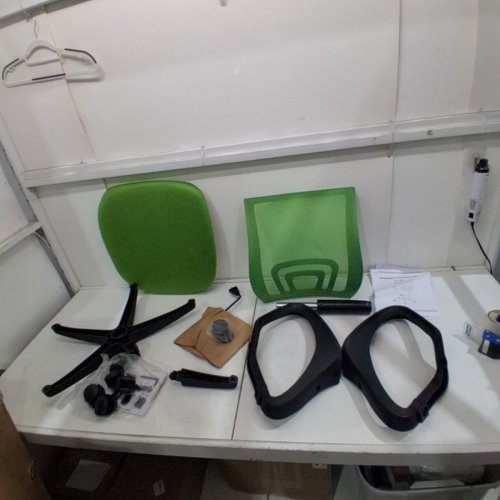 DEFORD MESH TASK CHAIR - LUMBAR SUPPORT, UP TO 250LBS - 35.2" - 38" - GREEN - (MODEL: OC-H03-GREEN) image 2