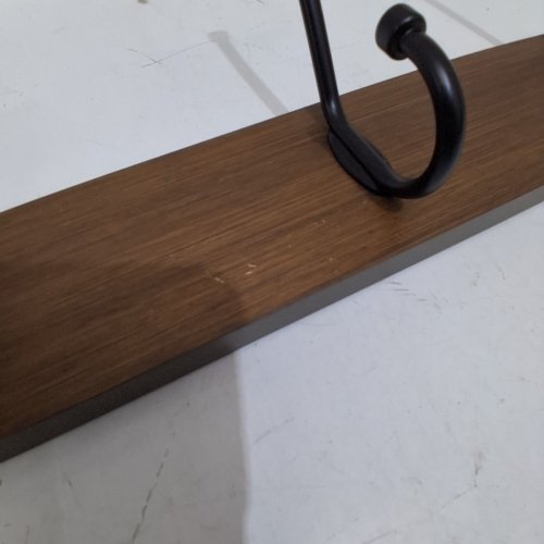 AMAZON BASICS 5 MODERN HOOK WALL MOUNTED COAT RACK - WALNUT image 3