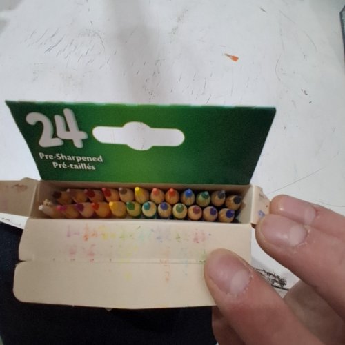 (24PK) CRAYOLA PRE-SHARPENED COLOURED PENCILS WITH SHARPENER - MADE WITH REFORESTED WOOD image 4