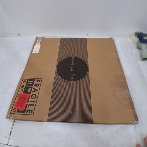AMERICANFLAT PLEXIGLASS SLIM PICTURE FRAME - 20" X 20" - GOLD image 3