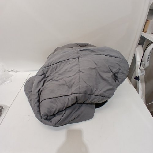REVERSIBLE ALL SEASON COMFORTER - FULL 82" X 88" - GREY image 3