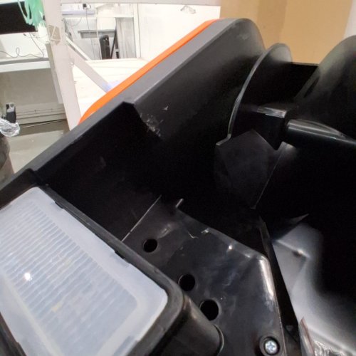 MAXLANDER CORDED ELECTRIC SNOW BLOWER WITH A 180° ADJUSTABLE CHUTE - 20" - BLACK/ORANGE (MODEL: SPEG09) image 5