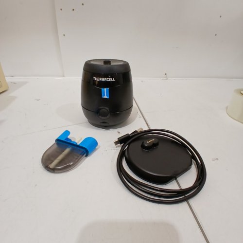 THERMACELL RECHARGEABLE MOSQUITO REPELLER - COVERS 20FT ZONE - BLACK (MODEL: E65XA) image 3