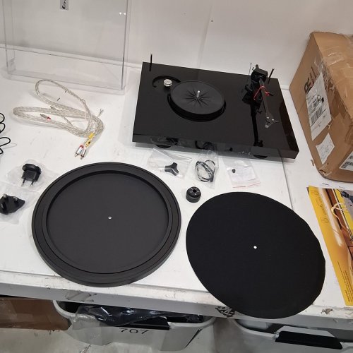 PRO-JECT DEBUT CARBON EVO - AUDIOPHILE TURNTABLE WITH CARBON FIBER TONEARM - ELECTRONIC SPEED SELECTION WITH PRE MOUNTED ORTOFON PHONO CARTRIDGE - GLOSS BLACK (MODEL: 096106) image 3