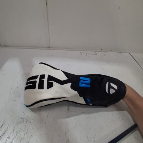 TAYLOR MADE SIM 2 DRIVER HEAD COVER - BLACK / WHITE (MODEL: N9116801) image 4