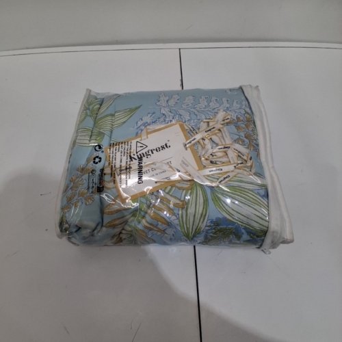 3PC KINGREST FLORAL QUILT AND SHAM SET - QUEEN - BLUE AND GREEN image 4