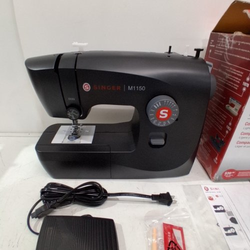 SINGER LIGHTWEIGHT & PORTABLE SEWING MACHINE WITH 45 STITCH APPLICATIONS - BLACK (MODEL: M1150) image 3