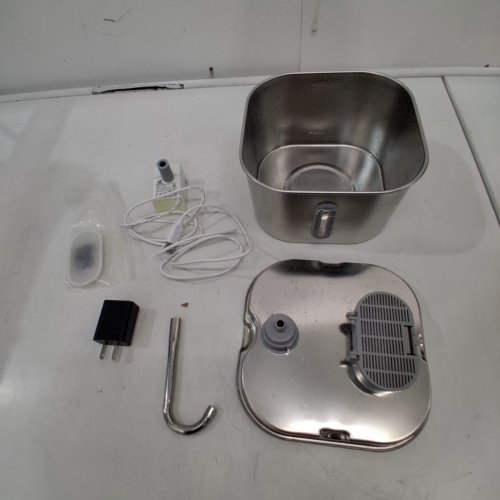 STAINLESS STEEL PET WATER FOUNTAIN - 2.2L - SILVER image 4