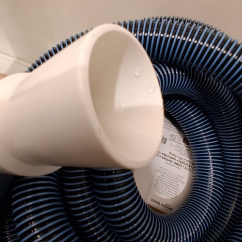 AMAZON BASICS POOL HOSE - 30FT - BLUE/WHITE - (MODEL:AMZ624018) image 3