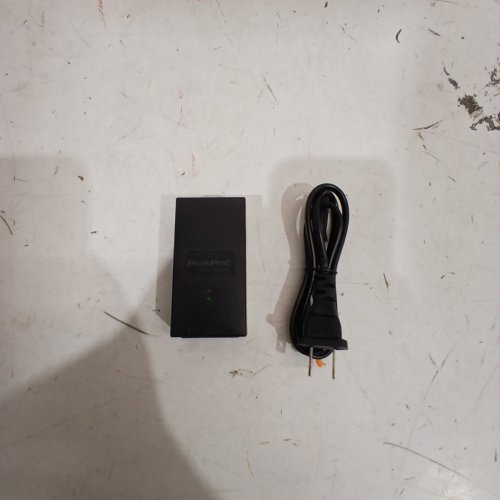 PLUSPOE POWER OVER ETHERNET INJECTOR - BLACK image 3