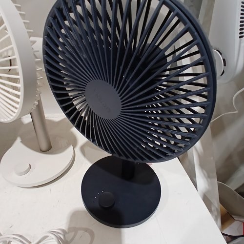 2PK LUMENA FAN STAND 4 CORDLESS DESK FANS - 4 SPEEDS, OSCILLATION - WHITE & NAVY BLUE (MODEL: 1796327) image 2