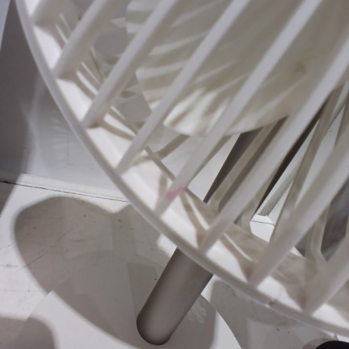 2PK LUMENA FAN STAND 4 CORDLESS DESK FANS - 4 SPEEDS, OSCILLATION - WHITE & NAVY BLUE (MODEL: 1796327) image 4