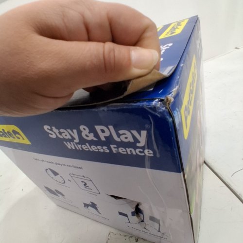 PETSAFE STAY + PLAY WIRELESS FENCE, COVERS UP TO 3/4 ACRE, FOR DOGS AND CATS OVER 2.3 KG, WATERPROOF AND RECHARGEABLE, WITH TONE AND STATIC STIMULATION (PIF00-13663) image 4