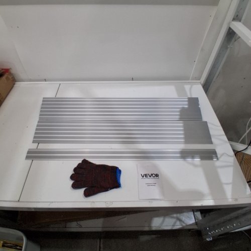 VEVOR ALUMINUM ADJUSTABLE MODULAR THRESHOLD RAMP - 34" X 12" X 2.2" - SILVER image 2