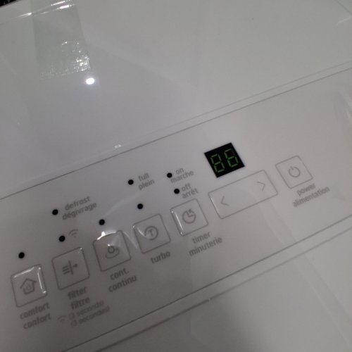 MIDEA ENERGY STAR CERTIFIED DEHUMIDIFIER WITH REUSABLE AIR FILTER AND APP CONTROL - 4500 SQ.FT - 23.6L - WHITE (MODEL: MAD50C1AWS-A) image 2