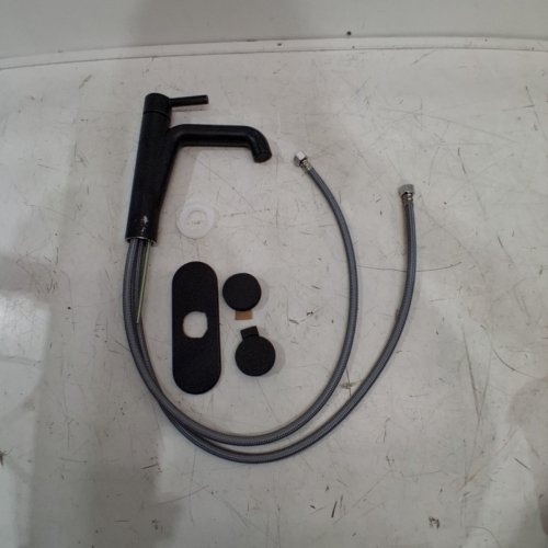 SINGLE HANDLE BATHROOM FAUCET - 8.1" X 5.5" - BLACK image 2