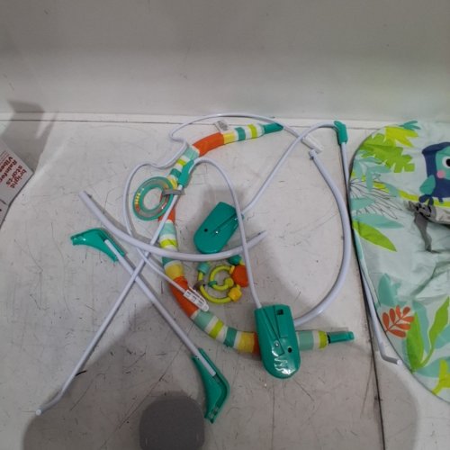 BRIGHT STARTS RAINFOREST VIBES PORTABLE 3-POINT HARNESS BOUNCER WITH TOY-BAR - RAINFOREST VIBES (MODEL: 12227) image 4