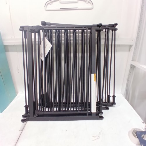 REGALO 4 IN 1 PLAY YARD SAFETY GATE - 51.5" - 194" W X 28" H - BLACK (MODEL: 1350 B DS) image 2