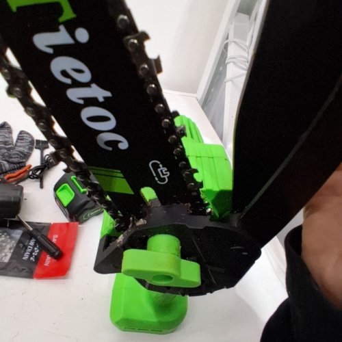 TIETOC 6" CORDLESS MINI HANDHELD CHAINSAW WITH 21V BATTERY - 880W - GREEN image 4