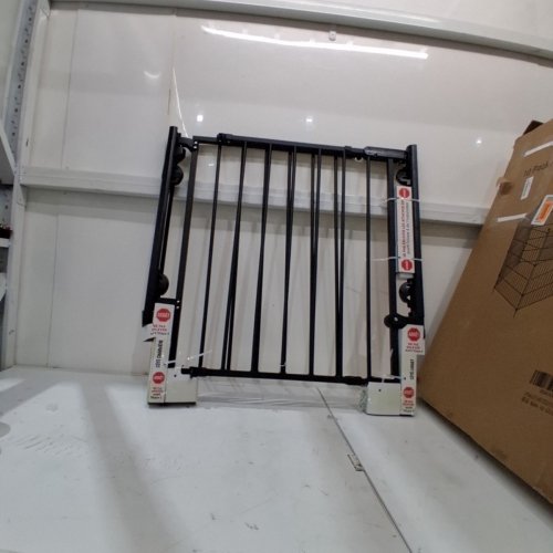 SAFETY 1ST READY TO INSTALL BABY /DOG GATE - 29" X 42" X 30" - BLACK - (MODEL:GA110) image 2