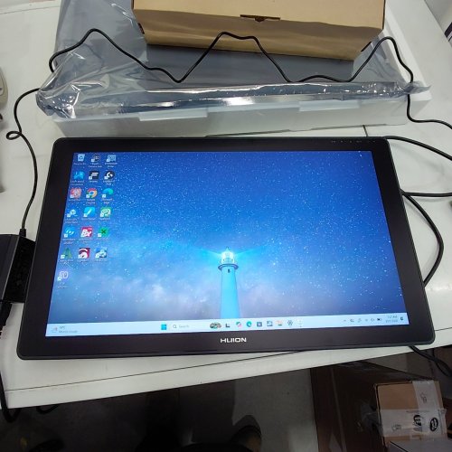 HUION DRAWING TABLET KAMVAS 22 PLUS - PEN DISPLAY. FULL LAMINATION SCREEN. 1200:1 CONTRAST RATIO. 140% SRGB GAMUT WITH ADJUSTABLE STAND AND USB-C TO USB-C CABLE (MODEL: GS2202) image 2