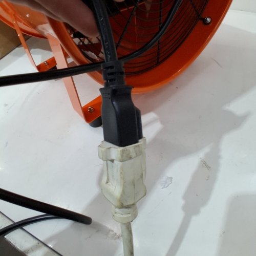 HEAVY DUTY PORTABLE VENTILATOR WITH FLEXIBLE AIR DUCT - 12" / 558W - ORANGE/BLACK (MODEL: BT-SHT12A-U(S)5) image 2