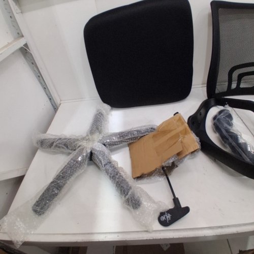 MESH OFFICE CHAIR - 22" X 9.4" X 20.2" - BLACK (MODEL: VN-H03-BLACK) image 3