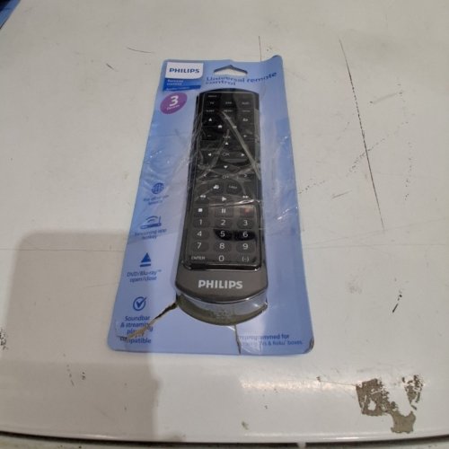 PHILIPS 3 DEVICE UNIVERSAL TV REMOTE - BLACK (MODEL: SRP4322B/27) image 2
