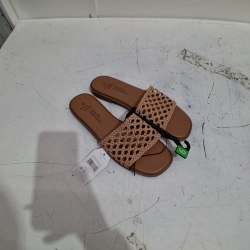 WOMEN'S TIME AND TRU WOVEN FLAT SANDALS - SIZE 9 - TAN (STYLE : 50886533) image 2