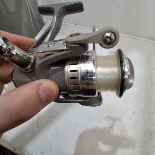 BPS TOURNEY SPINNING FISHING REEL - 5.2:1 GEAR RATIO - GRAY AND SILVER (MODEL: TSZ20) image 3