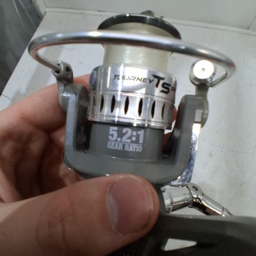 BPS TOURNEY SPINNING FISHING REEL - 5.2:1 GEAR RATIO - GRAY AND SILVER (MODEL: TSZ20) image 4