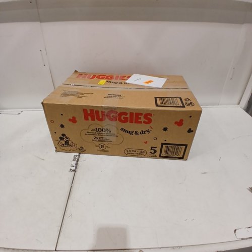 168PK HUGGIES SNUG & DRY BABY DIAPERS - SIZE 5 (27+ LBS) image 3