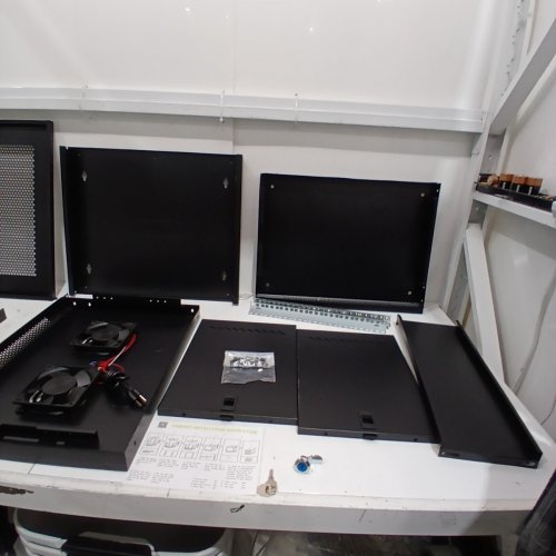 LILVDUYBZ 9U WALL MOUNT COMPUTER EQUIPMENT CABINET - BLACK image 6