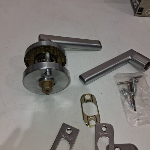 TAYMOR PRIVACY VEGA DOOR HANDLE WITH LOCK - SATIN CHROME (STYLE: 30-D006424SC) image 5