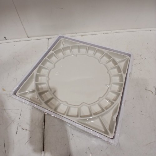 MEEDEN CERAMIC 32-WELL MIXING PALETTE - 12.5" X 12.5" - WHITE - (MODEL:FXTCPDP) image 3