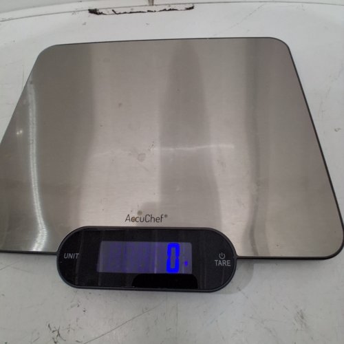 ACCUCHEF HIGH CAPACITY DIGITAL KITCHEN SCALE WITH WIDE PLATFORM - 33LB CAPACT (MODEL#: 2345) image 2