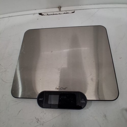 ACCUCHEF HIGH CAPACITY DIGITAL KITCHEN SCALE WITH WIDE PLATFORM - 33LB CAPACT (MODEL#: 2345) image 3