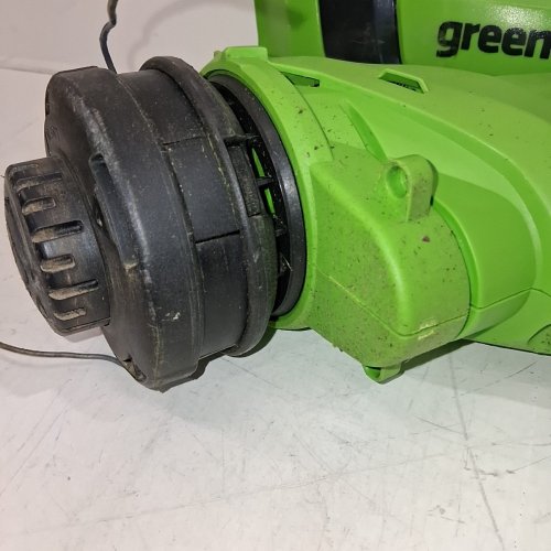 GREENWORKS TORQDRIVE CORDLESS STRING TRIMMER *TOOL ONLY* 40V, 15" - GREEN (MODEL: STP302) image 4
