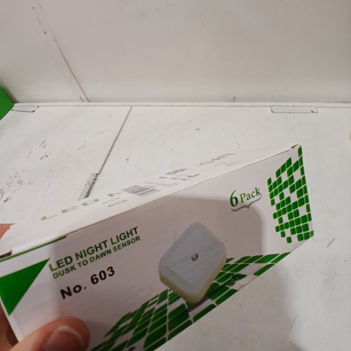 6PK PLUG IN LED DUSK TO DAWN NIGHT LIGHTS - 0.5W - WHITE - (MODEL: 603) image 3